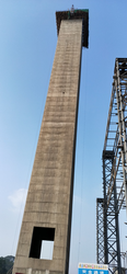 梧州静脉产业园垃圾焚烧发电厂82米烟囱顺利封顶